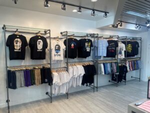 Boutique Clothing Store idea with pipes and natural wood