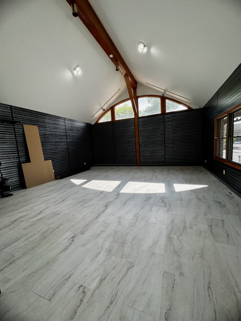 Black Slatwall Panel Woodgrain - Image 13