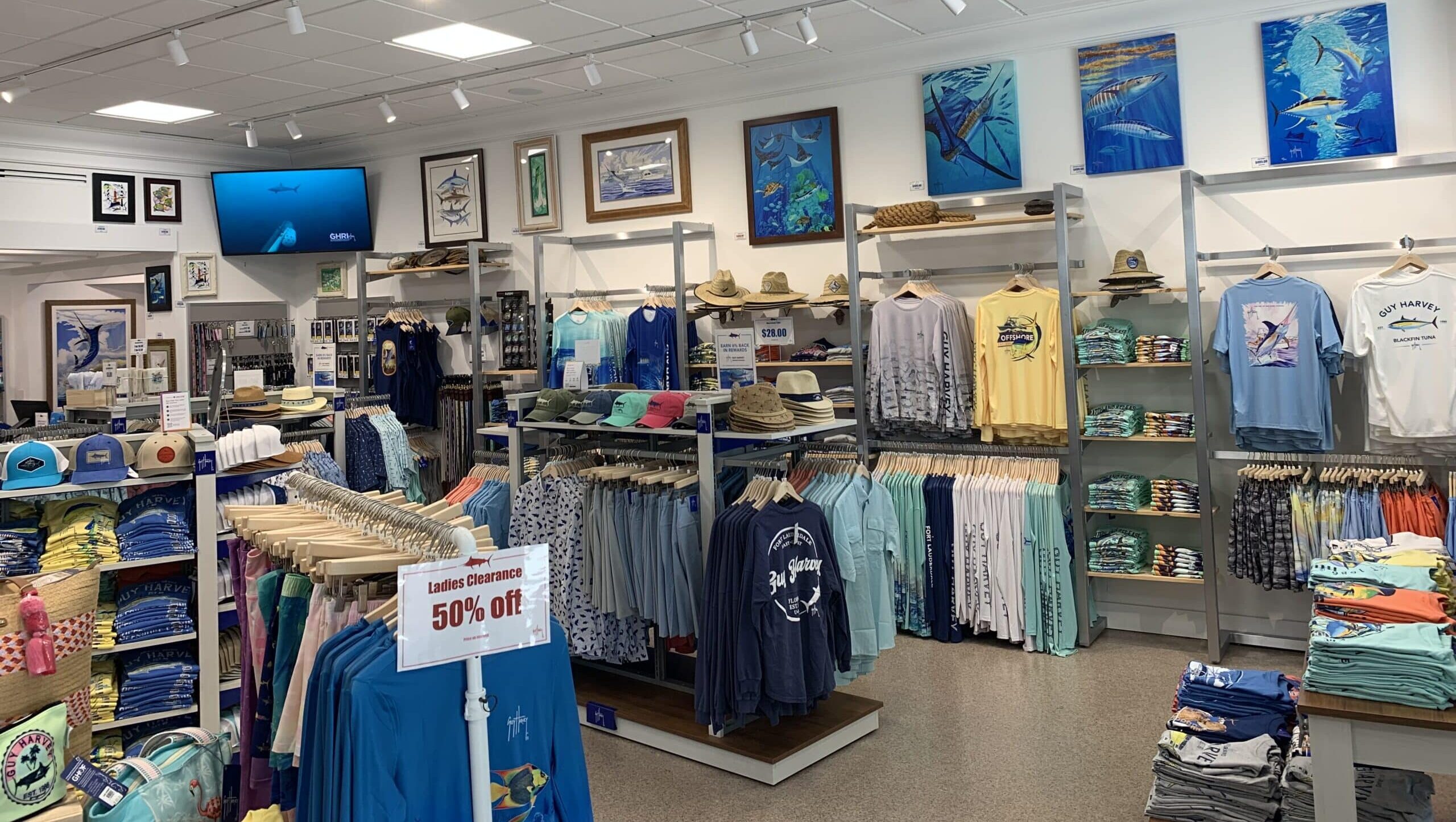 Apparel Display Table Setup
