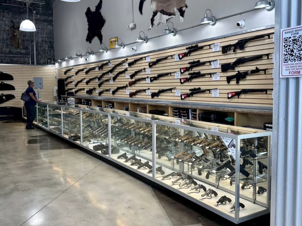 Florida-Gun-Center-8-e1727814933654-1024x721 (1)